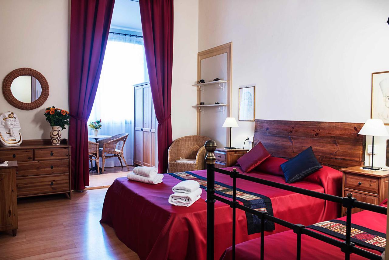 Superior Dreibettzimmer mit Gemeinschaftsbad